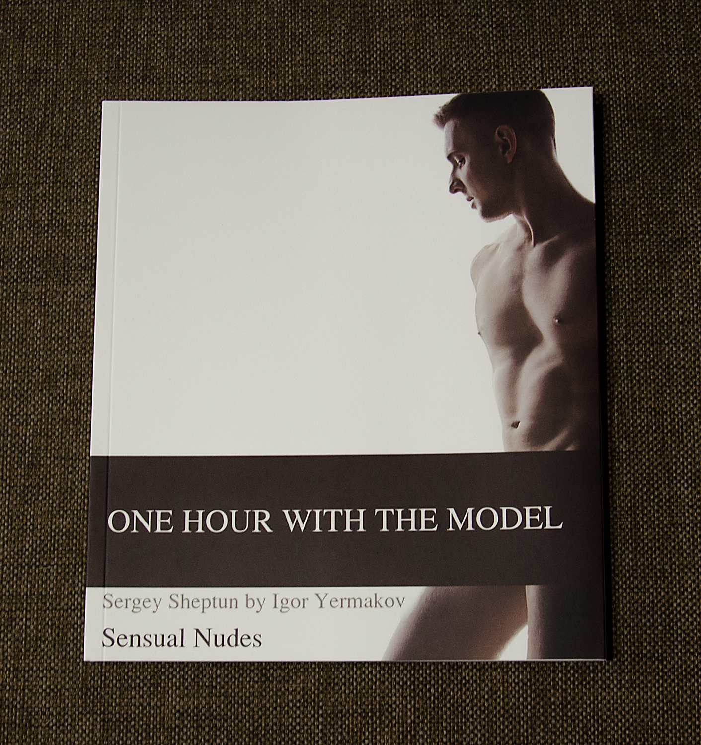 Book “One Hour With The Model”